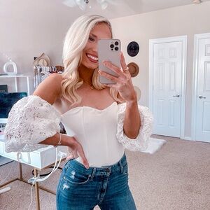 DO+BE White Off-Shoulder Lace Puff Sleeve Corset Bustier Crop Top